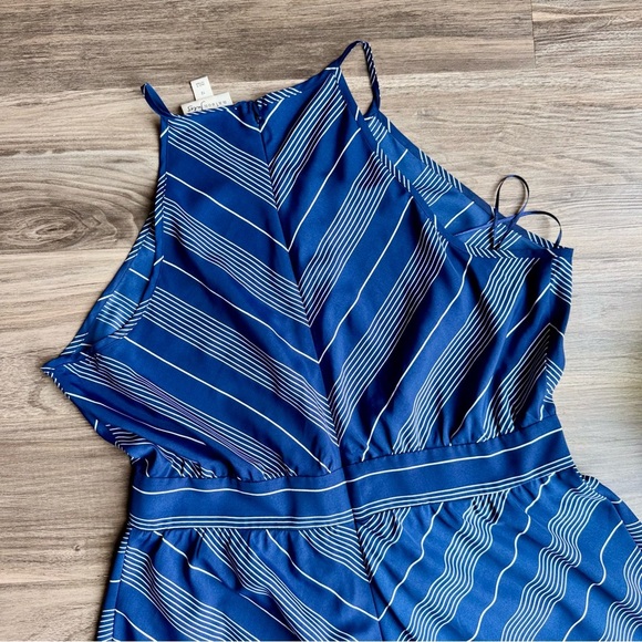 Maison Jules Blue Chevron Striped Cinched Waist Halter Flowy Maxi Dress Size 12 - Picture 8 of 13